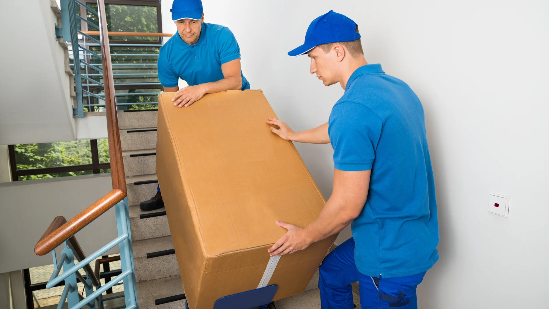 Specialty Item Moves (Pianos, Gun Safes, Oversized Items, Appliances, etc.) (2)